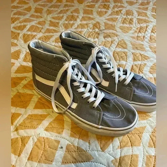 Vans Sk8-Hi Men’s Size 8.5 Gray Old Skool Sneakers High Top  Skate Shoes - Picture 1 of 7